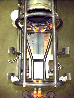 Chute tether bracing.JPG (22149 bytes)